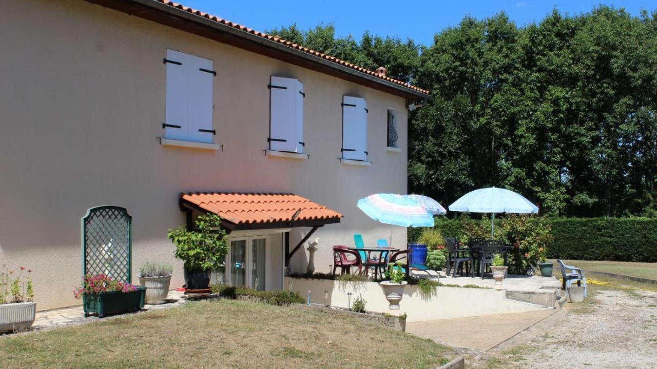La Salamandre De Chazelles 16 Bed & Breakfast エクステリア 写真